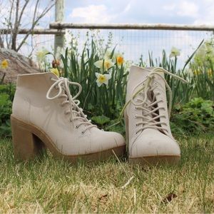 Cute and loved cream heeled and lace-up booties!